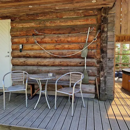 Cozy River House With Hot Tub Parnu