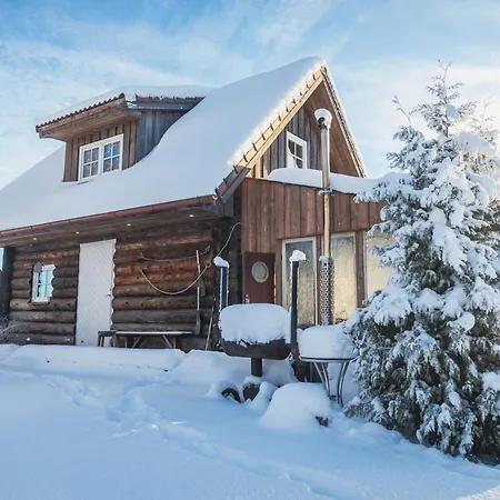 Cozy River House With Hot Tub *