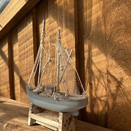 Cozy River House With Hot Tub *